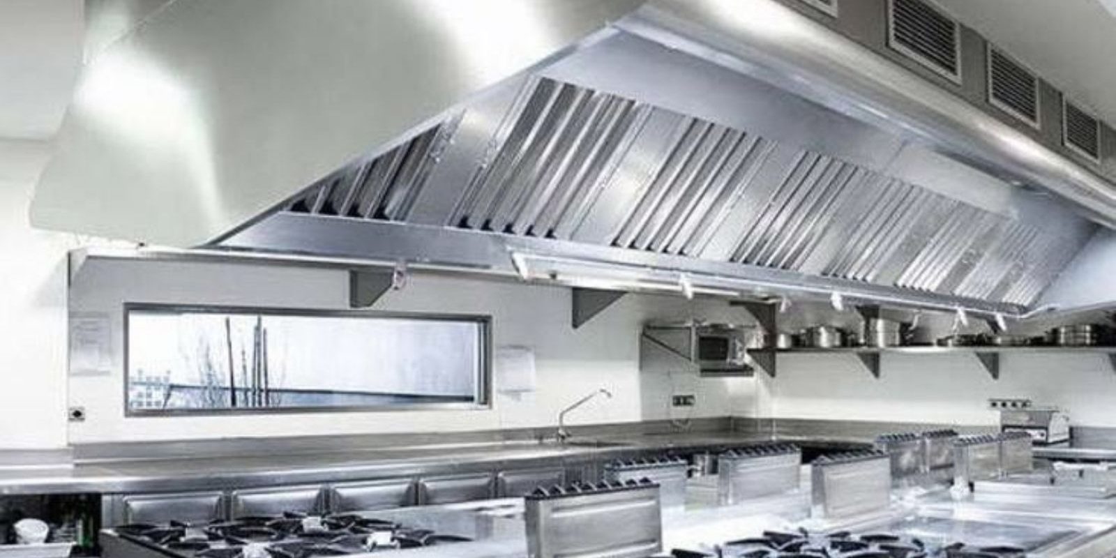Benefits of stainless steel benches for commercial kitchen