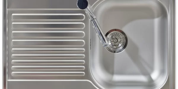 7 Tips to Choose a Quality Stainless Steel Sink (1) 7 Tips to Choose a Quality Stainless Steel Sink (1)